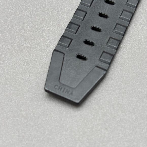 Taz Sport Armitron Quartz Watch Looney Tunes 1993 Warner Bros Soccer Boxed Works - Picture 7 of 11